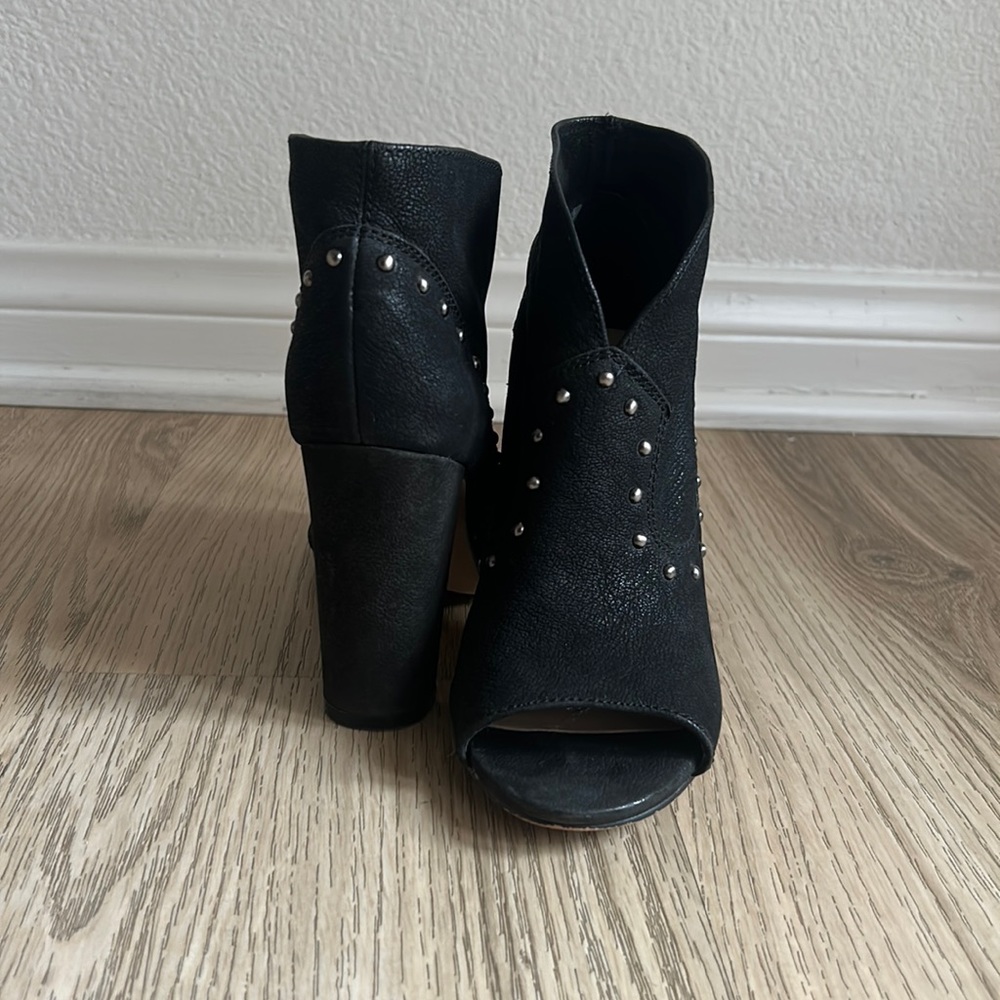 Vince Camuto Ankle Booties